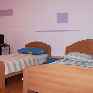 Ana , Pola Croazia